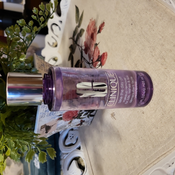 Clinique Other - Clinique Take the Day Off make up remover